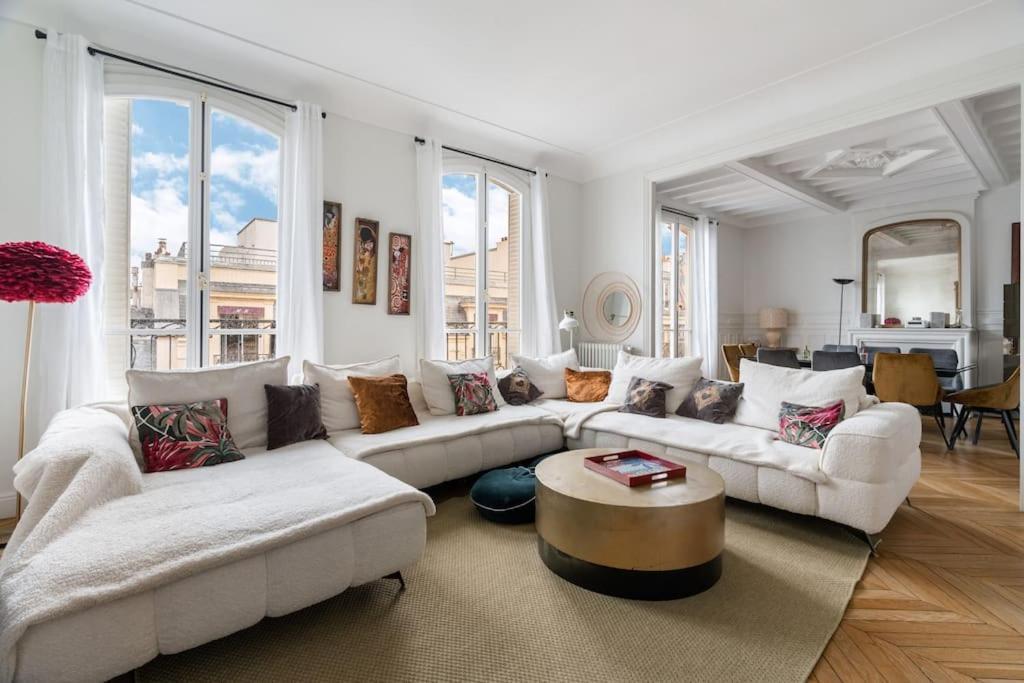 Apartment Haussmannien De Grand Luxe